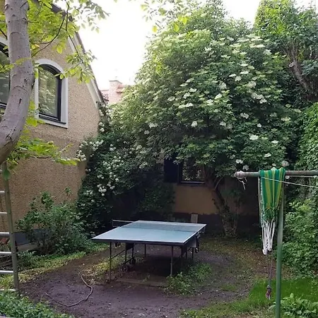 Komfortable Mit Garten Im Zentrum Von グラーツ