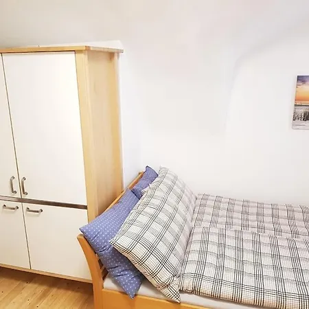 Appartement Komfortable Mit Garten Im Zentrum Von *