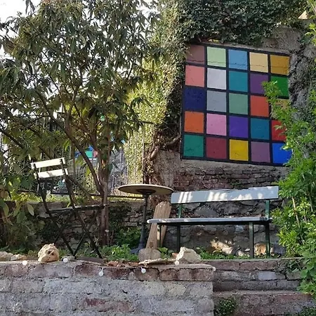 Apartment Komfortable Mit Garten Im Zentrum Von Graz