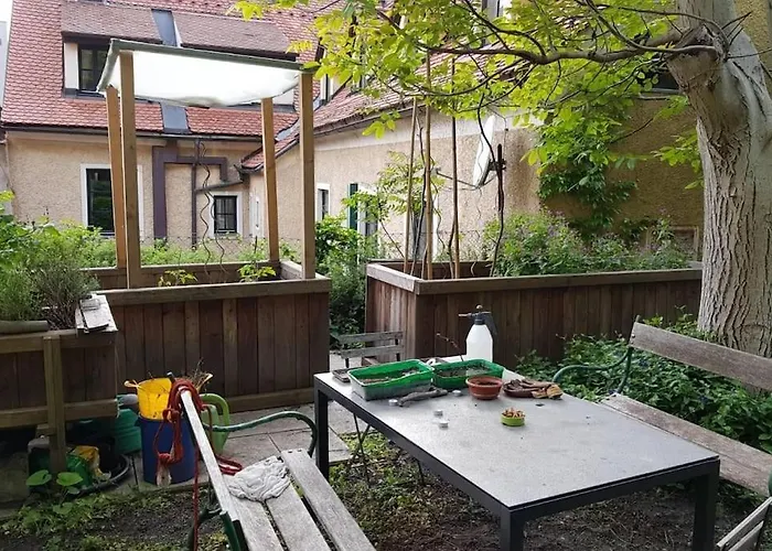 Komfortable Mit Garten Im Zentrum Von Appartamento