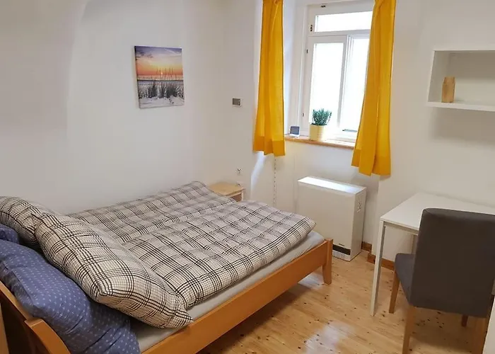 公寓 Komfortable Mit Garten Im Zentrum Von *